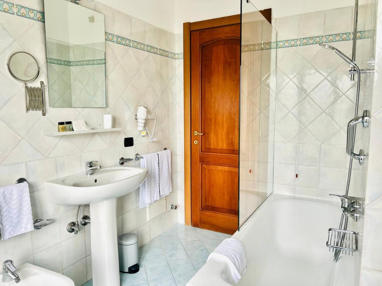 Azzurrissima Home-B&B Sorrento Centro ภายนอก รูปภาพ